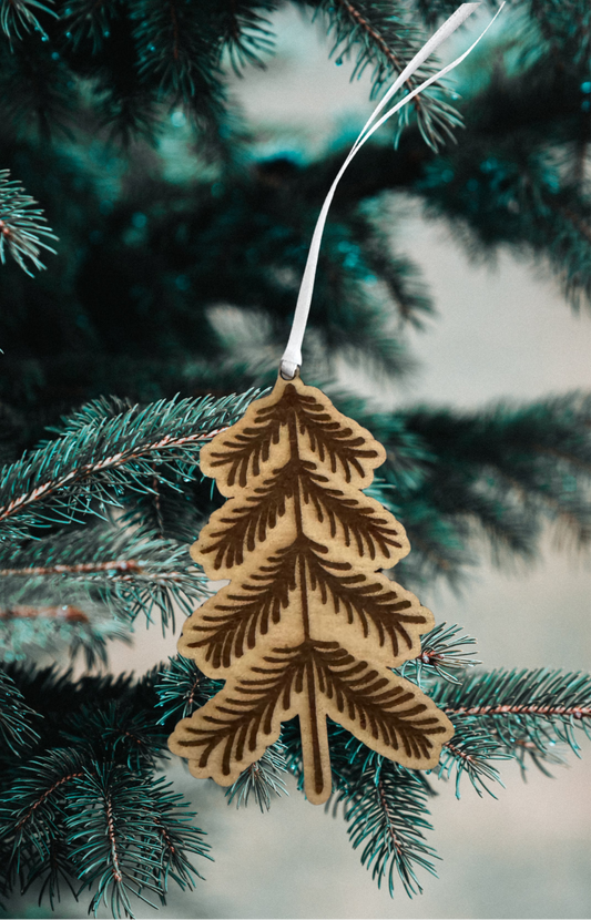 Rustic Wooden Pine Tree Ornament – Handcrafted Holiday Decoration
