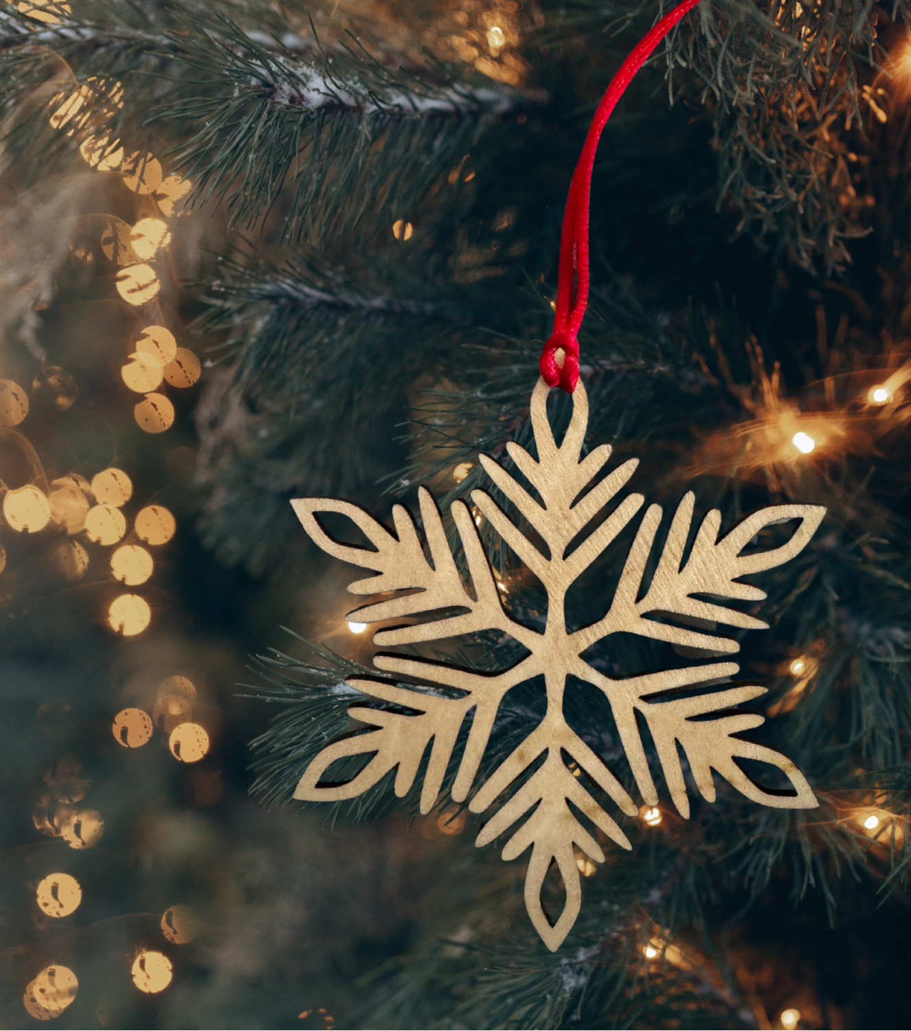 Forest Wooden Snowflake Christmas Ornament – Rustic Holiday Décor